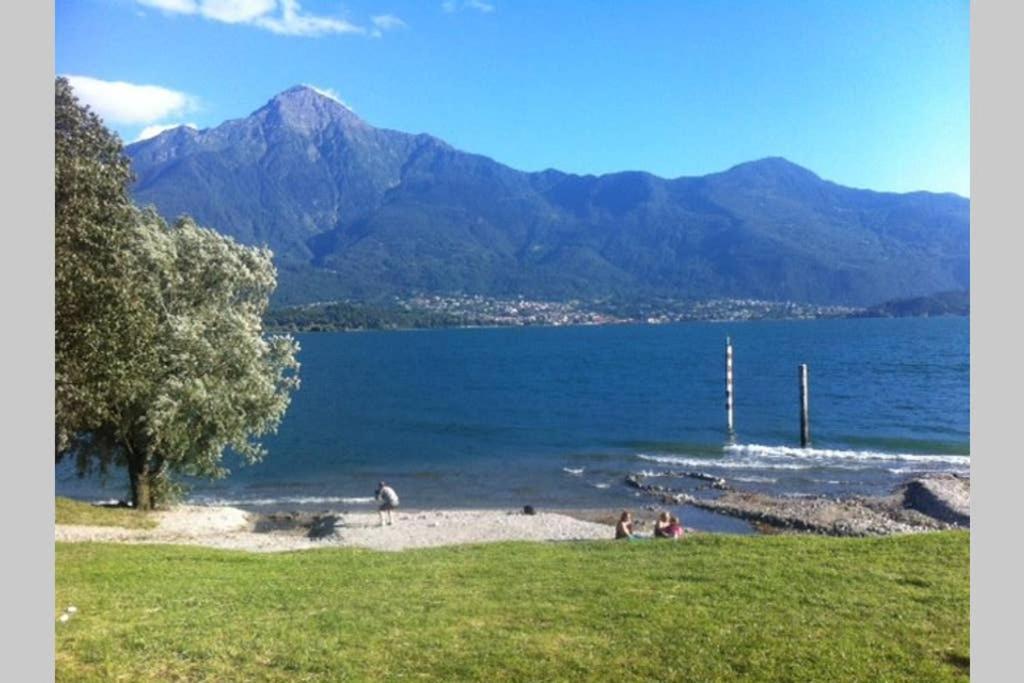 Favoloso Appartamento Fronte Lago, Gera Lario Exterior photo